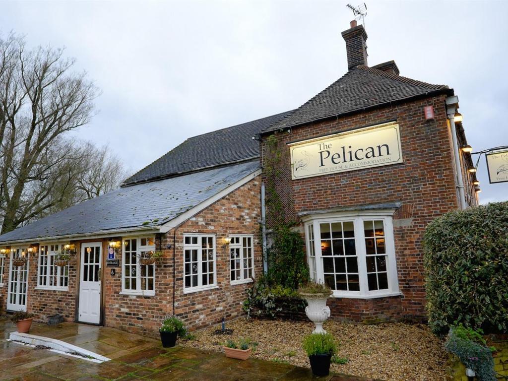 The Pelican Inn Froxfield  Esterno foto