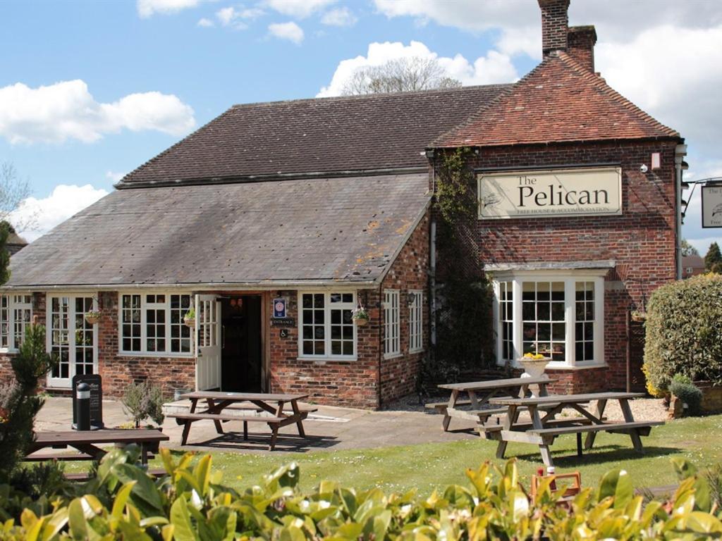 The Pelican Inn Froxfield  Esterno foto