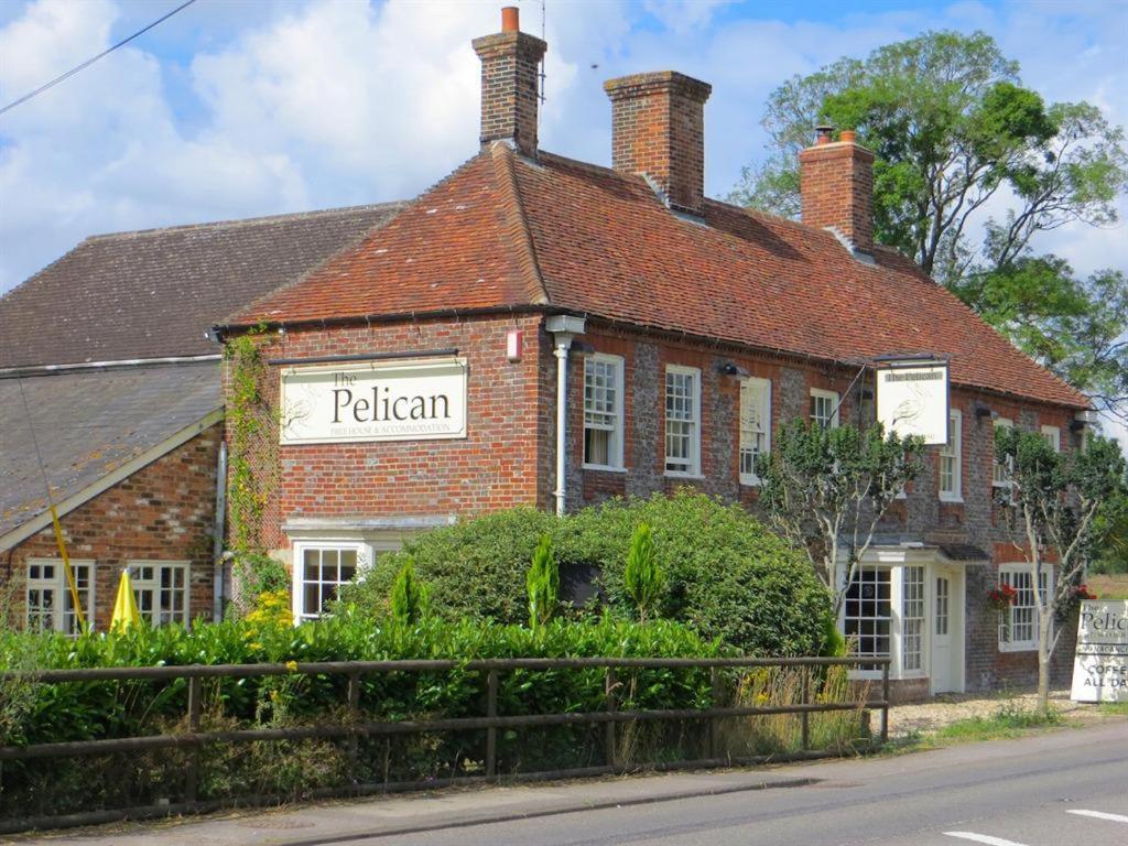 The Pelican Inn Froxfield  Esterno foto